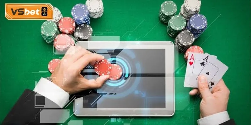 Những biến thể độc đáo của game và cách chơi poker chuẩn