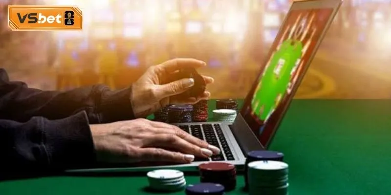 Phân tích lịch sử, cách chơi poker để cải thiện kỹ năng